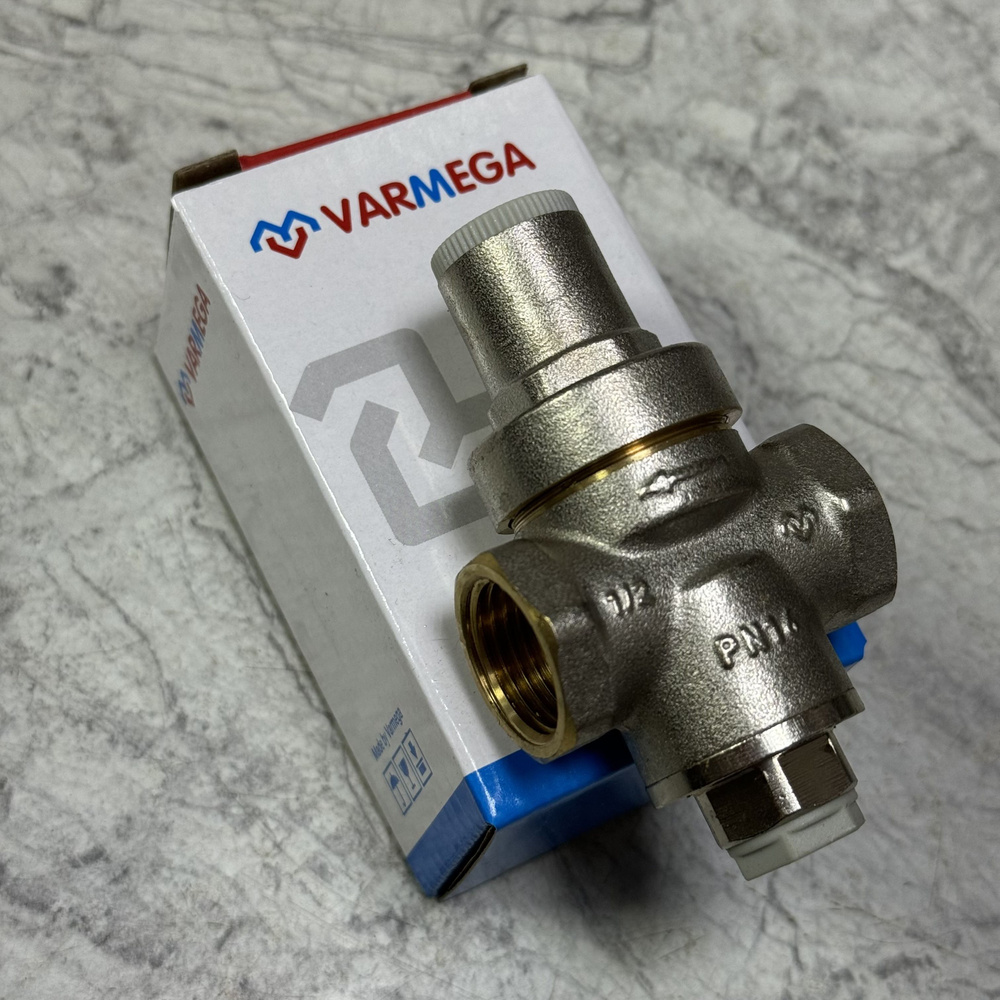 Клапан радиаторный VARMEGA 1/2" термостатический прямой с самоуплотняющимся полусгоном, VM10511 — фото 1
